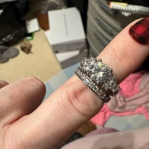 Elegant Silver CZ Ring Set size 6